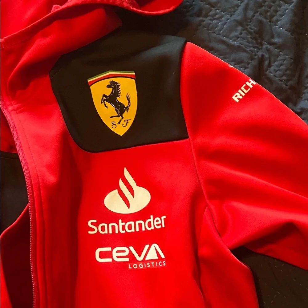 Puma Red Performance Jacket - Picture 5 of 5